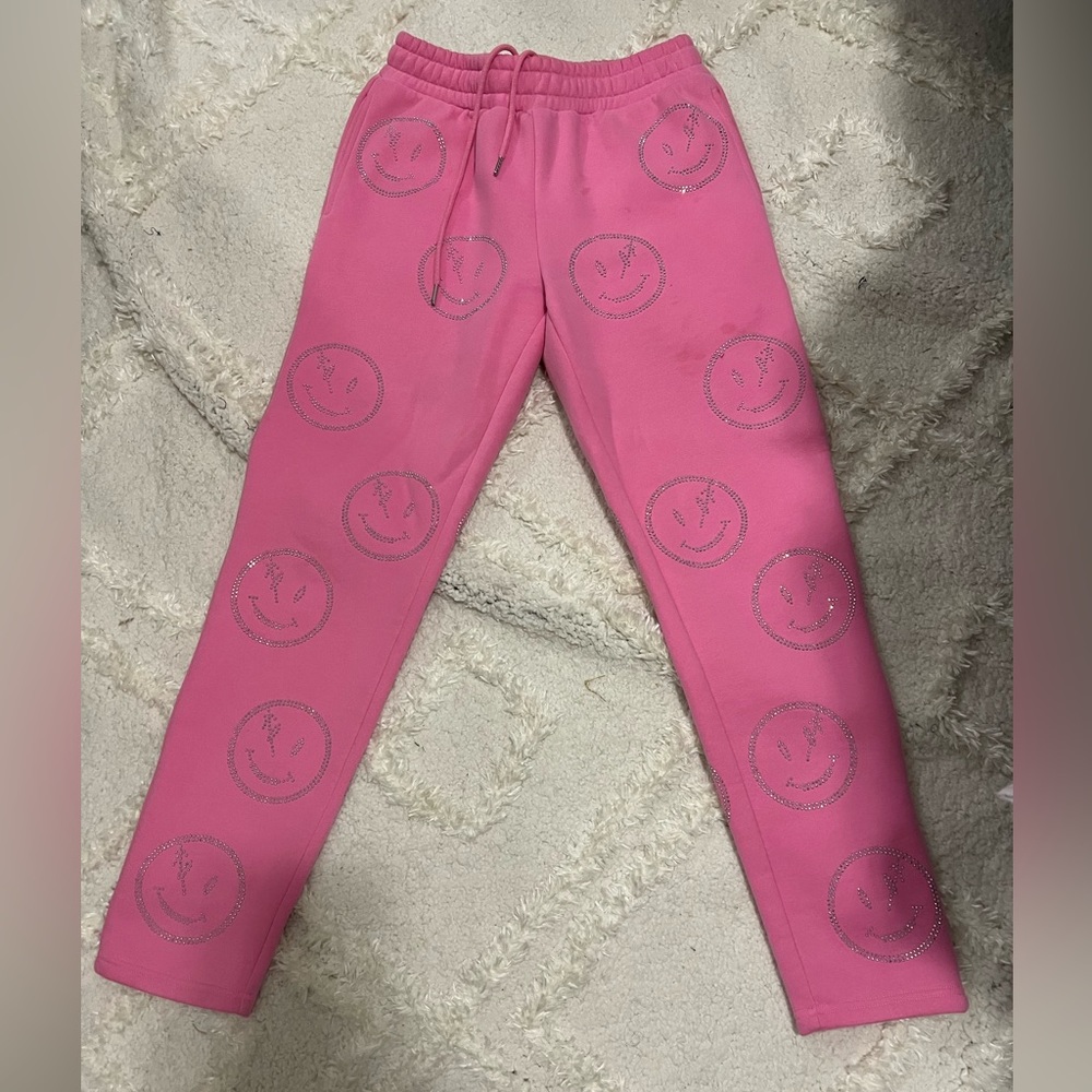 Retrovert Sweats